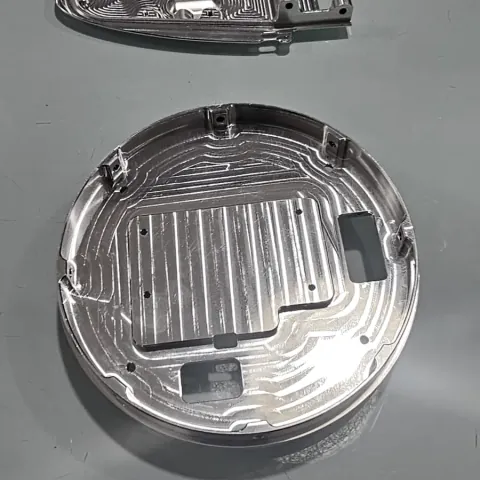 עיבוד שבבי CNC של חלק מתכתי