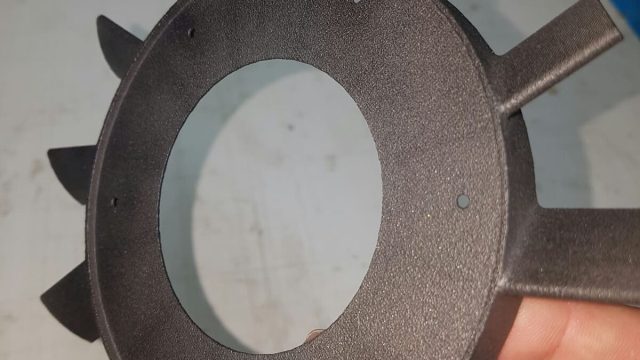 תכנון חלקים להדפסת תלת-ממד: כללים שחוסכים עלות ומונעים כשלים